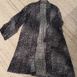 “GoSilk” Leopard Print Women's wrap